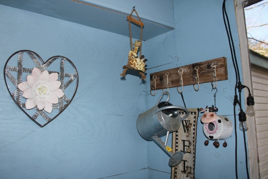Corner Decoration Lot
