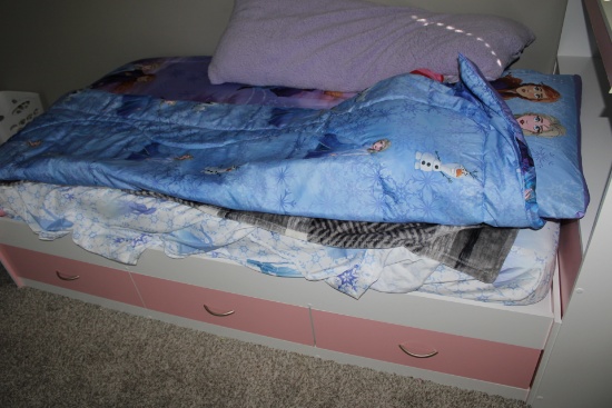 Small Childrens Bed and linens