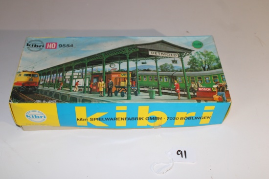 Kibri HO 9554 Train Depot Model.
