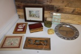 Assorted Household Decorations