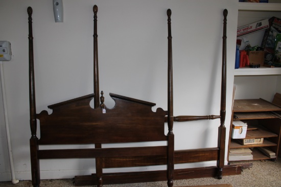 Vintage Queen Poster Bed