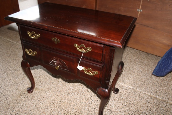 Thomasville Queen Anne Sideboard Table
