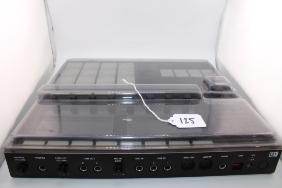 Maschine Mk3 Studio Recording Equipment (no power cord)