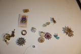Brooche Lot