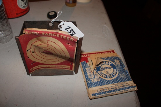Vintage Daisy Targeteer and target sheets