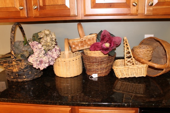 Lot of Baskets & Single Stem Flowers