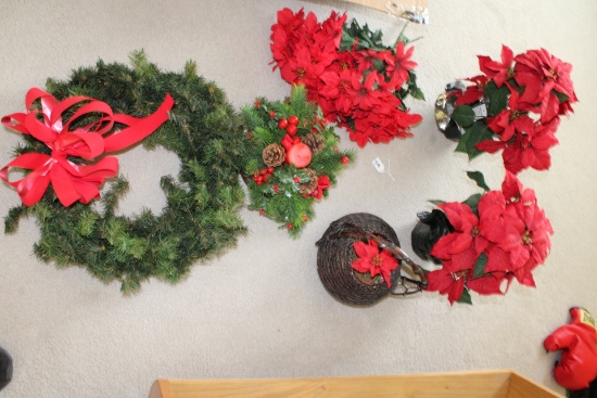 Poisettas, wreath and table decoration