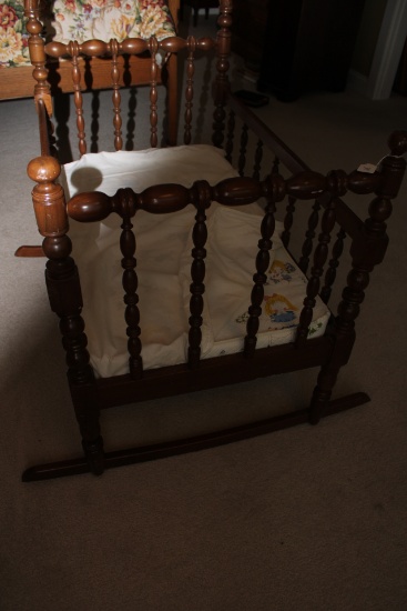 Vintage Jenny Lind Cradle