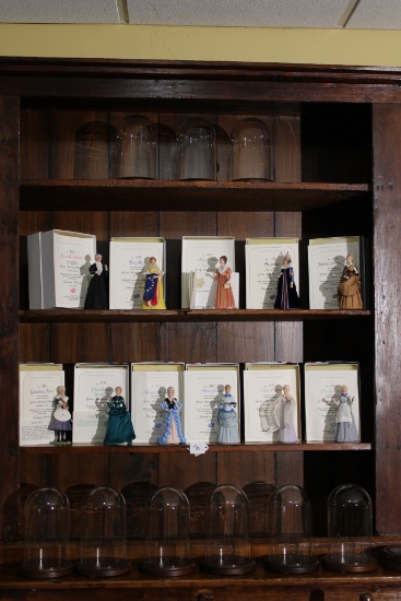Collection of 11 Great American Women Figurines and 9 Figurine Display Globes