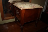 Vintage Woode Toilet