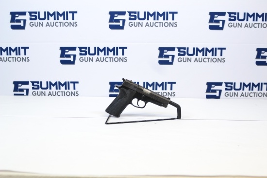 Smith & Wesson Model 915 9mm