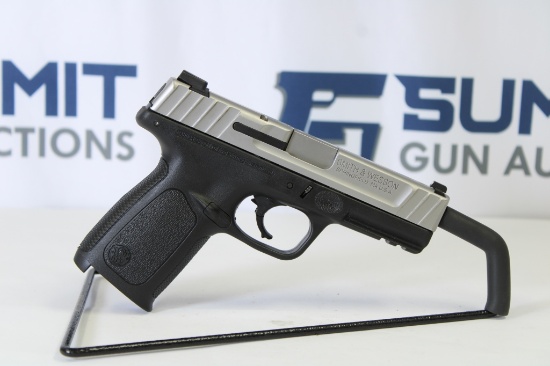 Smith & Wesson SD40VE .40 S&W