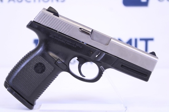 Smith & Wesson SD40VE .40 S&W