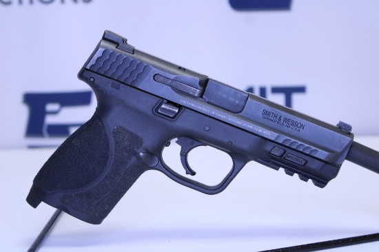 Smith & Wesson M&P 9 9mm