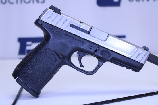 Smith & Wesson SD9VE 9mm