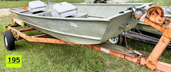 2006 Lowe L1232 Boat