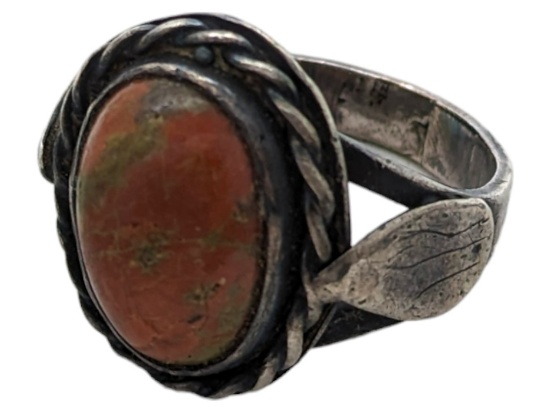 Ladies Ring with Orange Stone - size 5.5