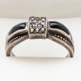 Vintage Sterling Silver Ladies Ring - Possible Onyx