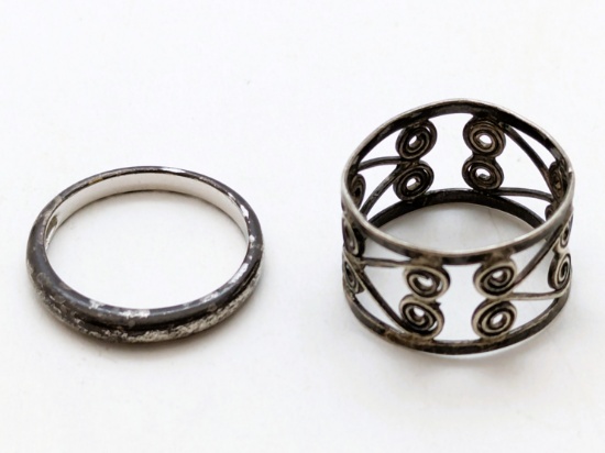 Lot of 2 Sterling Silver Ladies Rings