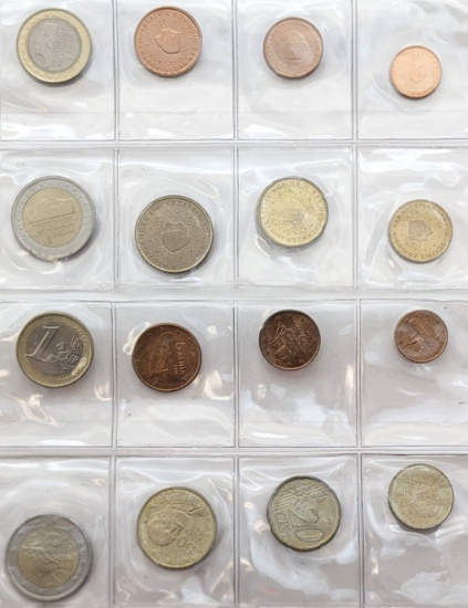 Lot of 16 Euros from 1999-2002