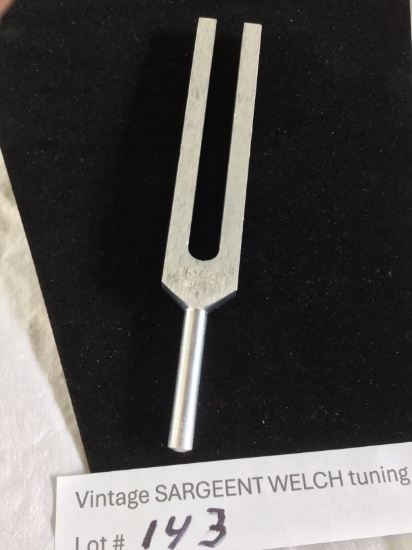 Vintage SARGENT WELCH tuning fork 523.2C