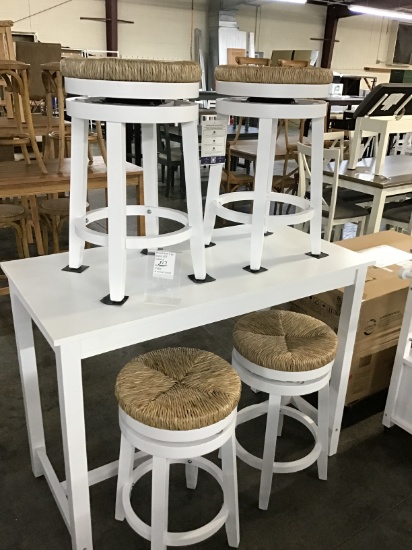 Brand new 5 pc Bisto set-white