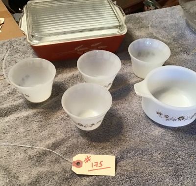 Vintage Dynaware Pyr-o-rey milk glass , Pyrex refrigerator dish