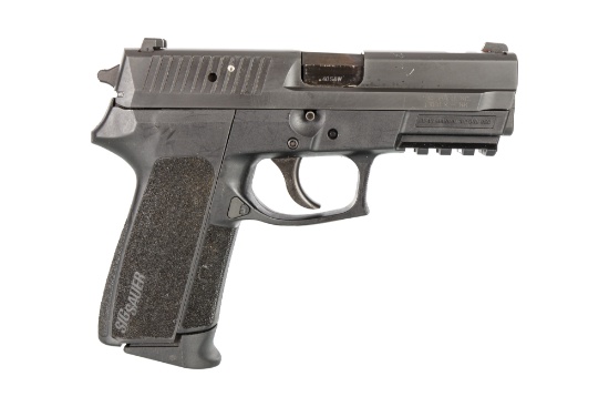 Sig Sauer SP2022: 40 S&W