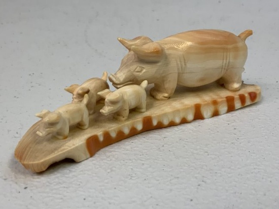 VINTAGE CARVED PINK SEASHELL - FAMILY OF PIGS