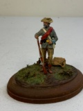 VINTAGE DISPLAY LEAD SOLDIER FIGURE ON BASE STAND