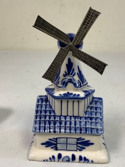 HOLLAND VINTAGE DUTCH HAND PAINTED DELFT BLUE PORCELAIN WINDMILL