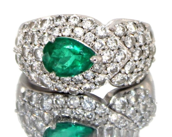 Platinum 2.75 ct Emerald & VS Diamond Ring