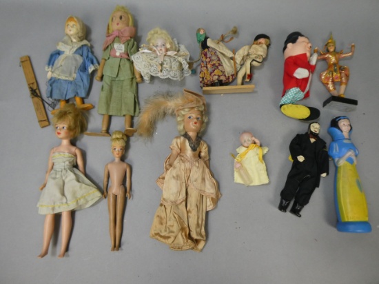 Lot 12 Vintage Assorted Dolls Skipper Chavre Clo Pinn Disney etc