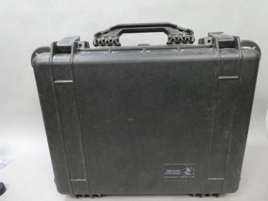 Pelican 1550 Hard Case Black w/ Foam Hasselblad 505cw