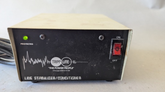 Tripp Lite Line Stabilizer Conditioner Model LS-604 w/ 4 Outlets