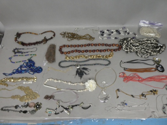 Lot 28 Assorted Jewelry Necklaces