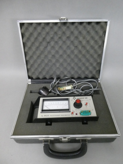 International Light IL 442A Phototherapy Radiometer & Sensor