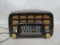 GE General Electric Model 220 Maroon Bakelite Table Top Tube Radio
