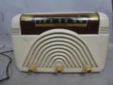 Crosley Model 9-118W White Bakelite Art Deco Table Top Tube Radio