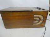 Phillips Model 69X1473 Wood Tube Radio & Phonograph