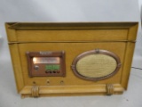 Wilcox-Gay Racordio Model 6B50 Tube Radio & Phonograph