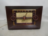 Crosley Model E-20MN Maroon Plastic Table Top Tube Radio