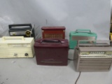 Lot 6 Assorted Vintage Portable Plastic Radios Philco Motorola Moore Trav-ler etc