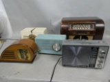 Lot 4 Assorted Vintage Radio for Parts or Restoration