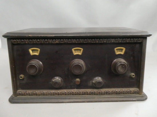 Antique Wood & Bakelite Freshman Masterpiece 6 Tube Radio