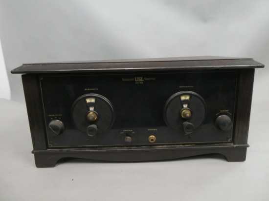 Antique 1920's USL Broadcast Receptor Model UA-Six 3 Tube Table Top Radio