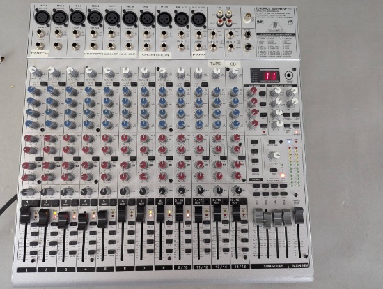 Behringer Eurorack UB2442FX PRO Mixer with Digital FX Processor