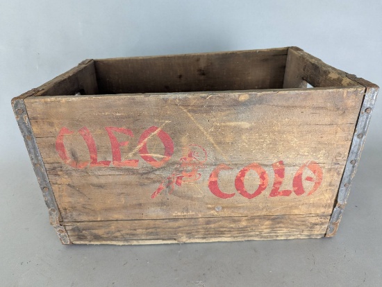 Cleo Cola Wooden Crate with Advertising Graphics from 1930s-1940s