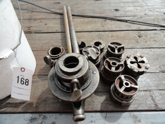 Pipe threader