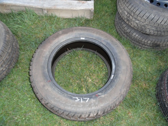 New 225/65R17 Mastercraft glacier grip tire